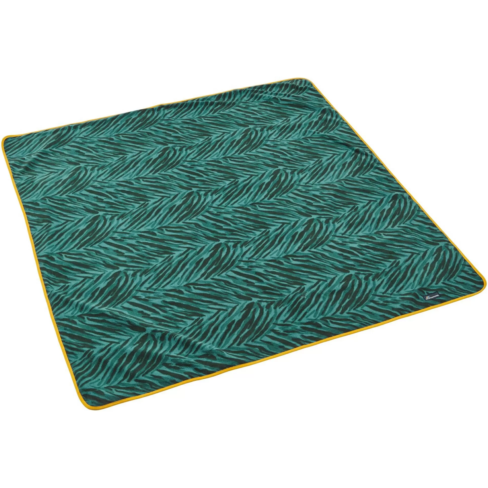 Craghoppers Picnic Blanket - Spruce Green< Camping Accessories
